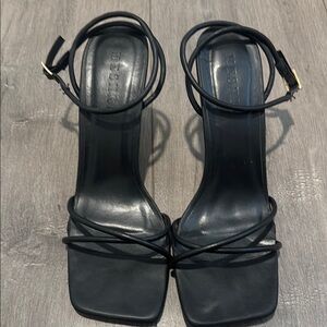Meshki Elegant Black Strappy Heels Size 37